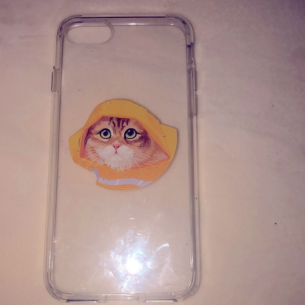 A BobbyJoe cat phone case